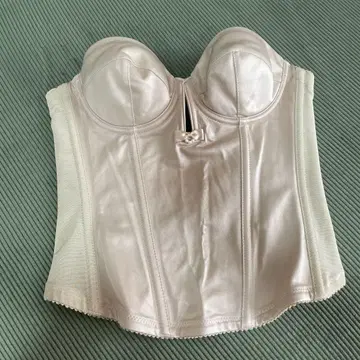 THE TREAT DRESSING 브라이덜 이너 베이지 C65