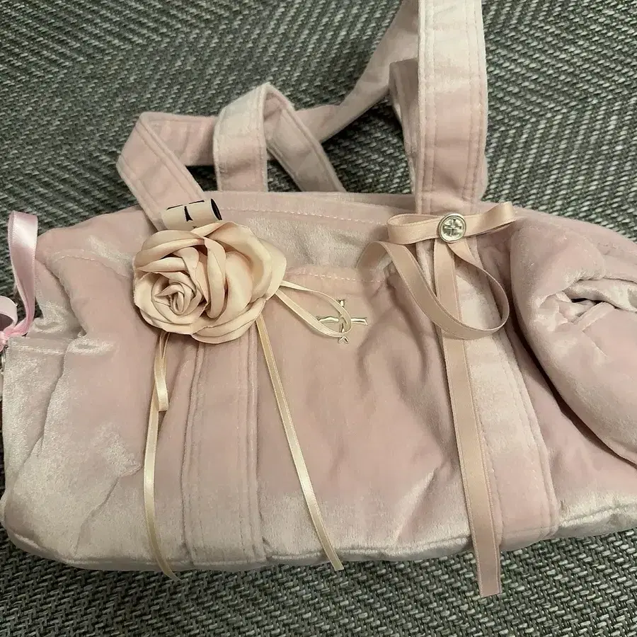 【KAHARA】韓国人気 RED VELVET JOY 愛用 Ballerina Bag (3色) ペリペラ | 韓国の人気コスメ・ペリペラお勧め化粧品 | 韓国