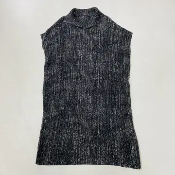 새상품급 SPECCHIO 셔틀 플리츠 카라 부착 넉넉한 원피스