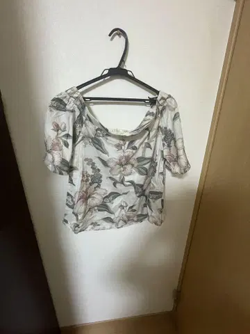 naturalvintagegoa 고아 오프 숄더 꽃무늬