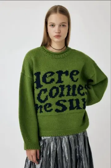 MOUSSY/LETTERED 스웨터