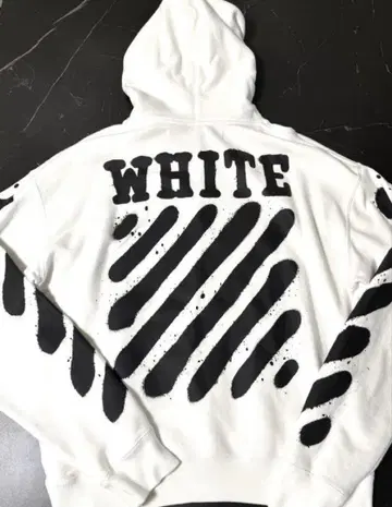 Off-White 후드티 백 프린트 M 사이즈