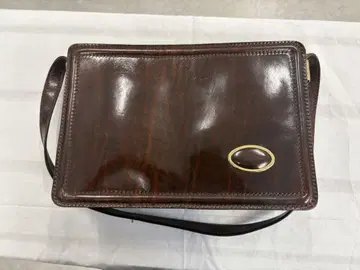 다크 브라운 가죽 파우치, 이탈리아제