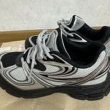 FILA INTERUN 휠라 인테란 블랙 실버