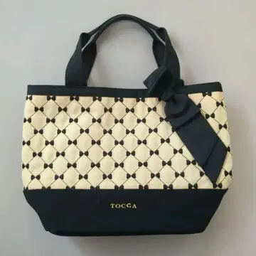 TOCCA 리본 포함 토트백 아이보리 블랙