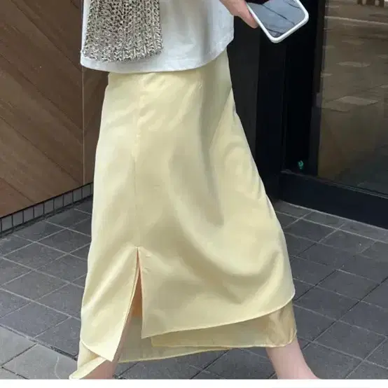 【Leus】Seared layer skirt ロング スカート ★韓国人気★ Leus 】Luster layer skirt ロング スカート☆韓国人気
