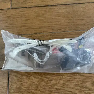 Hogies 호기즈 아이 가드 화이트