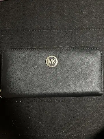 Michael Kors 장지갑
