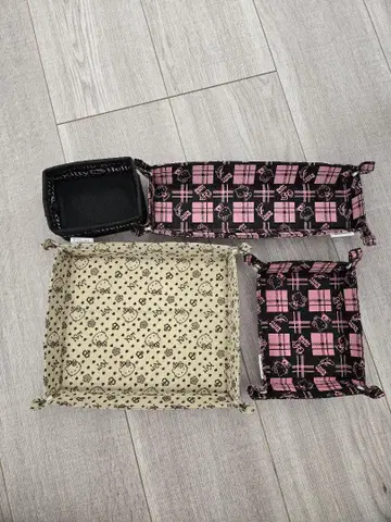 헬로키티 소품함