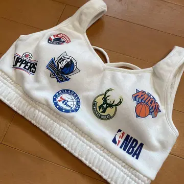 제이다 NBA 팀 로고 자수 크롭 탱크탑