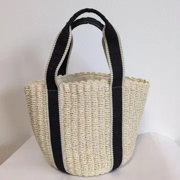 아이보리 스트로우 바스켓백