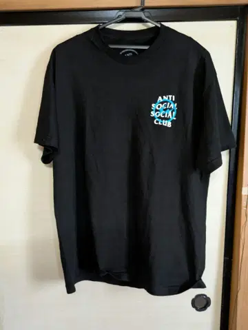 ANTI SOCIAL SOCIAL CLUB 블랙 티셔츠