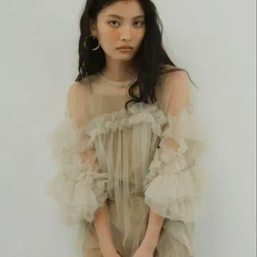 andresd decorative tulle tops 베이지
