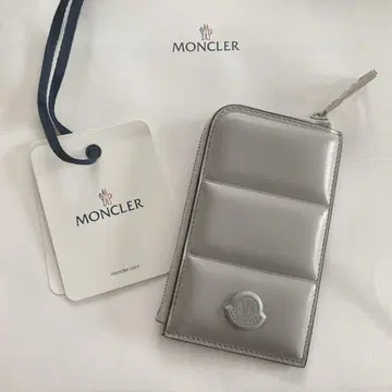 미사용 새상품 정품 MONCLER 코인 케이스