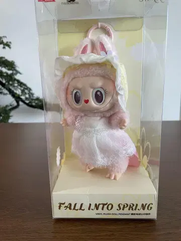 FALL INTO SPRING 봉제 인형 펜던트