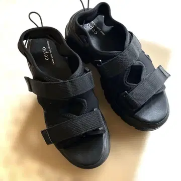 cepo 블랙 컴포트 샌들