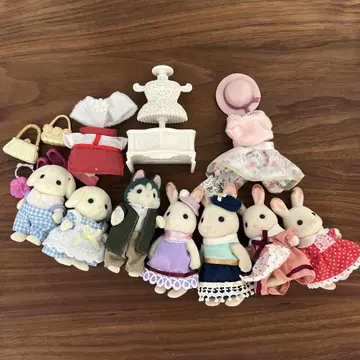 실바니안 패밀리 인형과 의상 세트