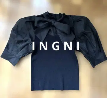 가격 인하! 잉그 리본 포함 벌룬 슬리브 시어 블랙 니트 탑