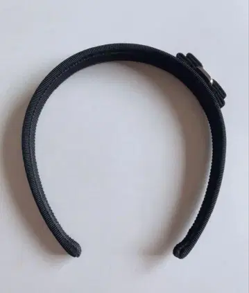 페라가모 머리띠 실버