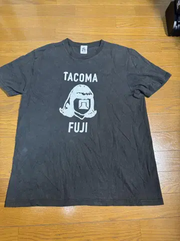 TACOMA FUJI 프린트 티셔츠 L 사이즈 블랙
