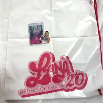 LANA 트레이딩 카드