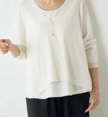 새상품급 비어즐리 가디건 화이트