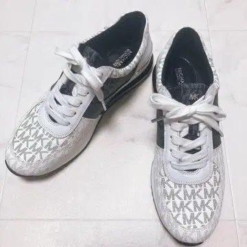 마이클코어스 ALLIE TRAINER EXTREME 스니커즈 MK