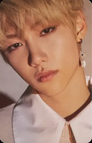 StrayKids FELIX YELLOW WOOD