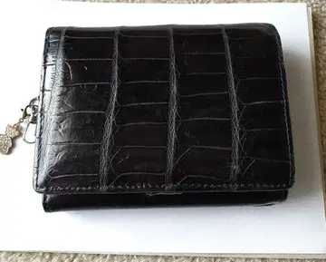 블랙 크로커다일 3단 폴더형 지갑 9 x 12cm, 바닥 4cm