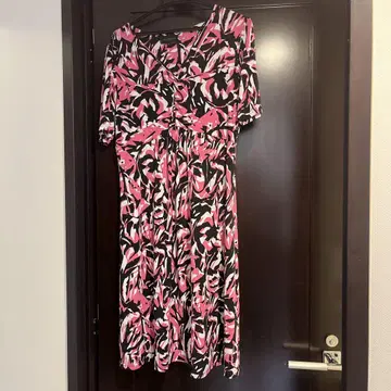 TALBOTS 반팔 무릎 기장 원피스 L 사이즈