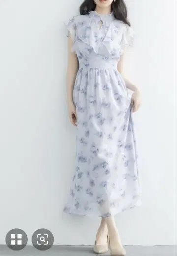 프릴 장식 연보라 꽃무늬 롱 원피스