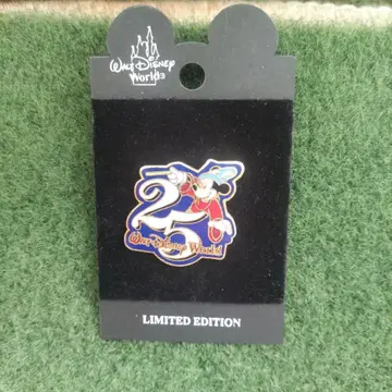 WDW 25주년 기념 한정판 핀 배지 미키 판타지아