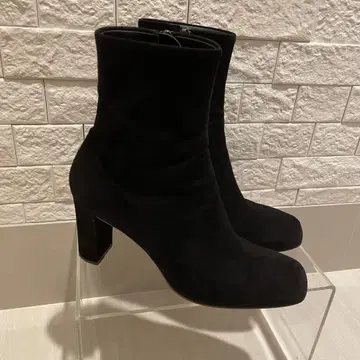 다이애나 블랙 스웨이드 부츠 23.5cm