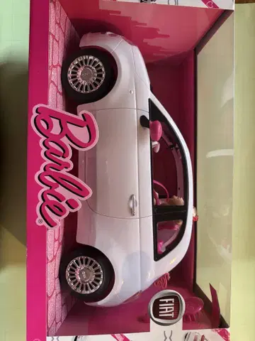 Barbie 피아트 오픈카