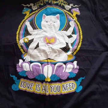 RIPNDIP 여러 팔 고양이 디자인 티셔츠