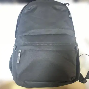 UNTRACK 백팩