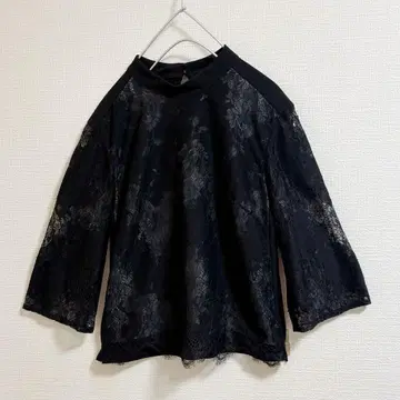 스메랄다 블랙 레이스 반팔 상의 엘레강트 블랙