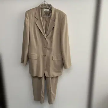 여성용 팬츠 수트