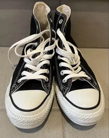 Converse All Star 블랙 하이컷 스니커즈