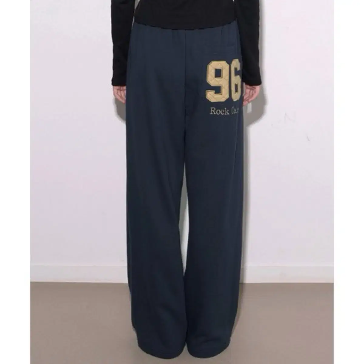 ◆ROCKCAKE◆ 96 Applique 2way Jogger Navy RC24PT04230NA Rockcake 96 Applique Jogger Pants Navy xxs Applique 2way on
