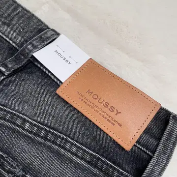 MOUSSY MVS BLACK FLARE (L) 롱 사이즈 24 택 포함