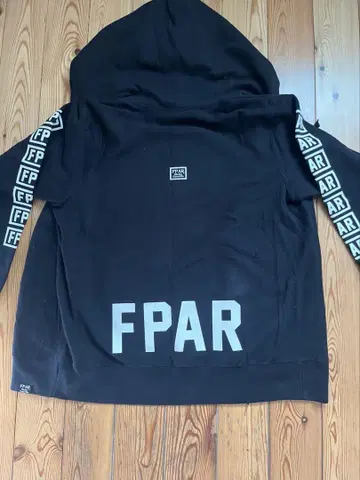 FPAR 포티퍼센트 어게인 스트레이트 후드티 사이즈 L 블랙