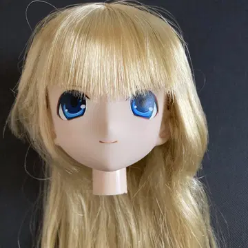 AZONE 헤드 ~ 오리지널 인형 Lilia의 헤드.