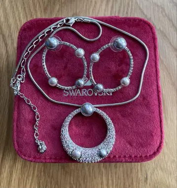 SWAROVSKI 펄과 크리스탈 목걸이, 박스 없음