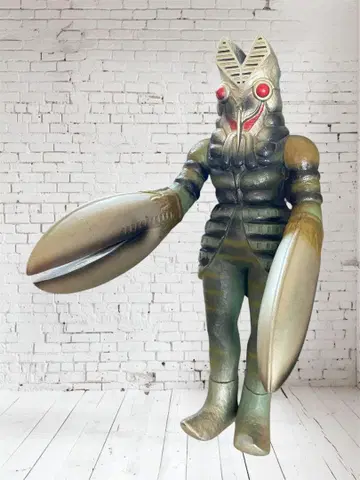 반다이 발탄 성인 피규어 1984년 제작