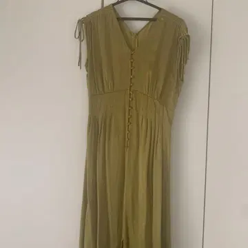 FRAY ID 올리브 컬러 버튼 슬리브리스 롱 원피스