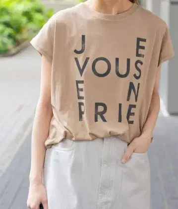 스픽 앤 스팬 JEVOUSENPRIE 티셔츠 로고 베이지
