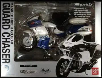 반다이 S.H.Figuarts 가면라이더 아기토 가드 체이서