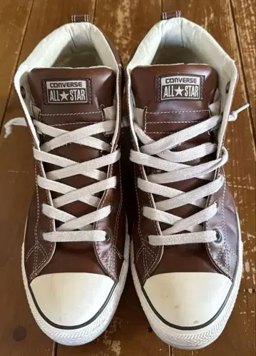 CONVERSE ALL STAR 브라운 가죽 하이컷 스니커즈