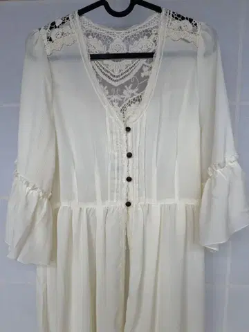 axes femme 엑시즈팜 쉬폰 가운 롱 가디 M